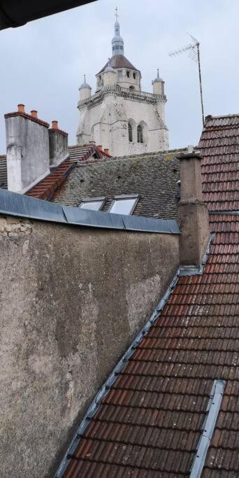 Duplex Au Centre Ville, Dans Cour Interieure Calme ドール エクステリア 写真
